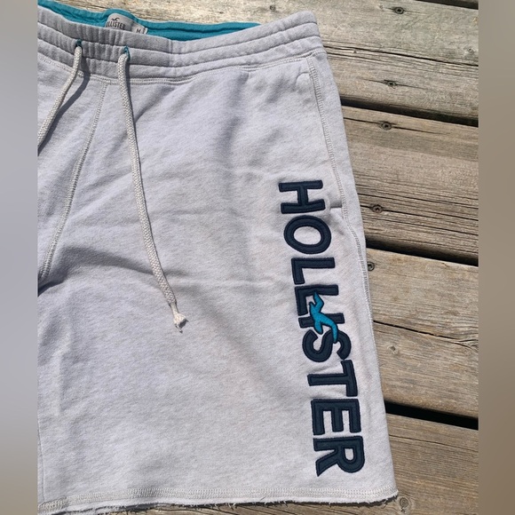 💜 Hollister Gray Drawstring Sweat Shorts - Size M - Picture 4 of 7